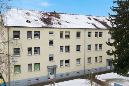 Wohnung Hohenmölsen - 4 Zimmer, 70 m&sup2;, 41.900&euro; | Angebot:24789905