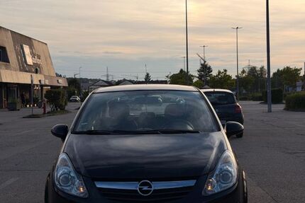 Opel Corsa 151.000 km 2.150 &euro; München 80798