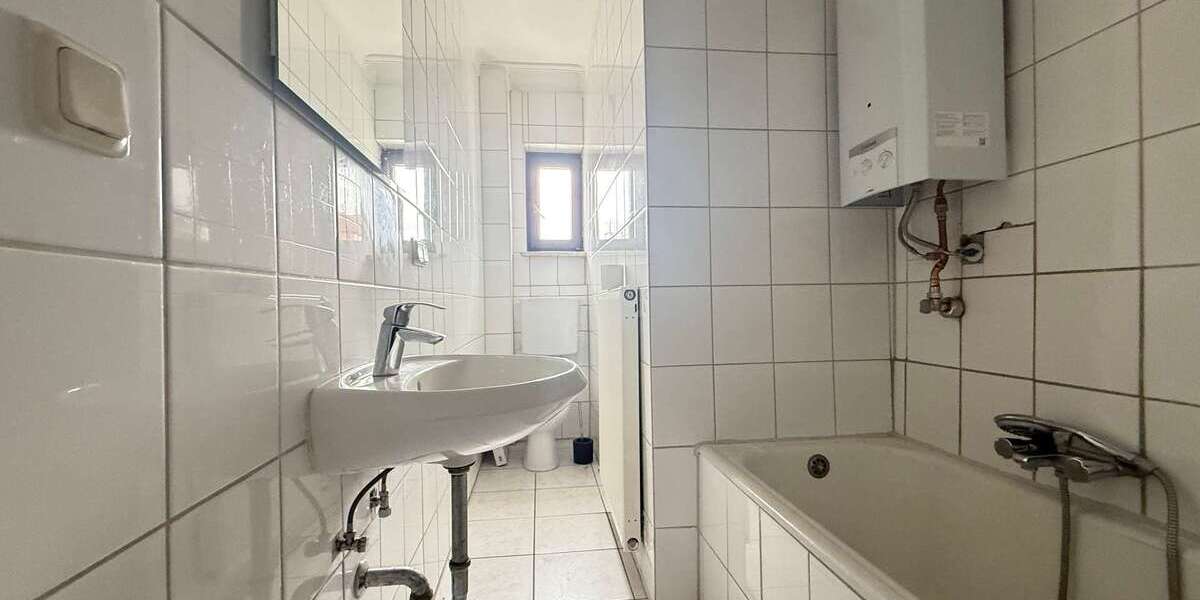Helle 3-Zimmer-Wohnung mit ca. 70 m² mit Garage in Neunkirchen – sofort verfügbar - 3- Neunkirchen | Angebot:27003207