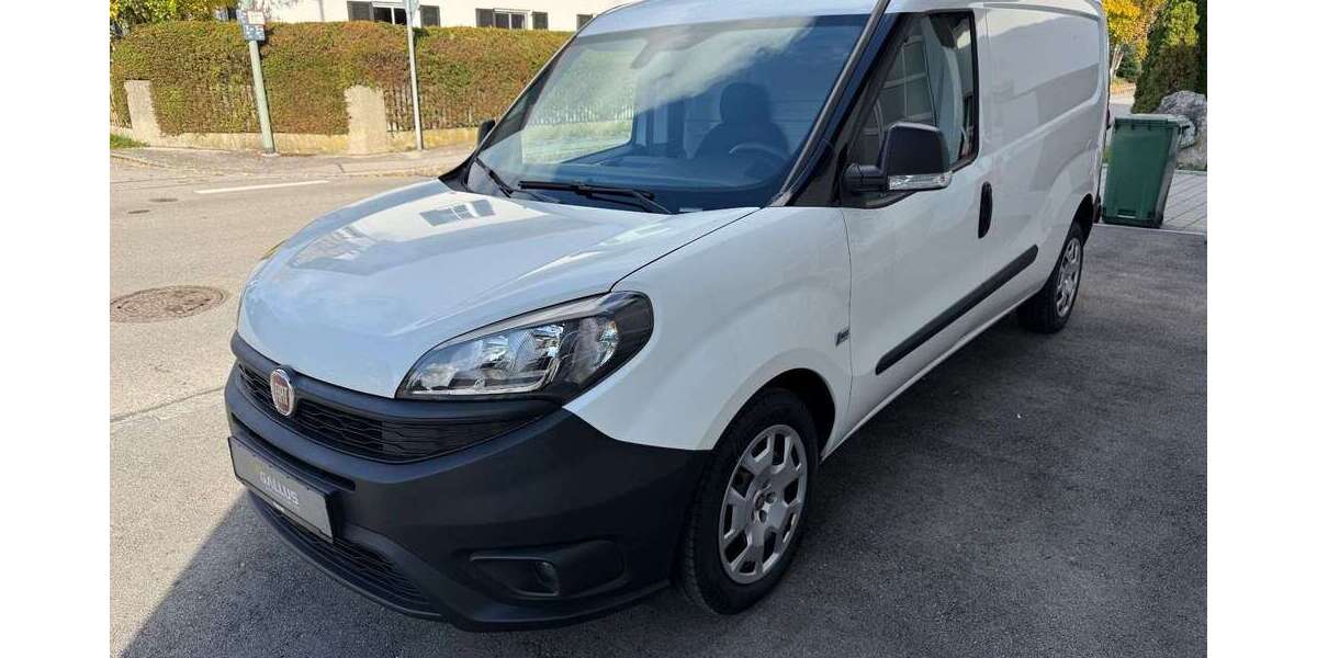 Fiat Doblo 27.750 km 16.890 &euro; München 81827