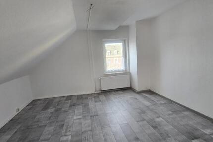 Wohnung Zwickau Zwickau-West - 5 Zimmer, 110 m&sup2;, 660&euro; | Angebot:25882706