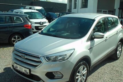 Ford Kuga 99.000 km 10.950 &euro; Waiblingen (bei Stuttgart) 71332