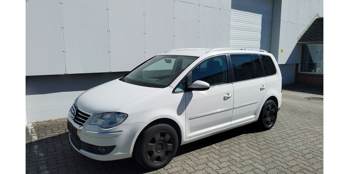 VW Touran 263.500 km 3.950 &euro; Thalheim 09380