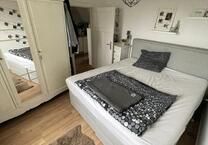 Schöne 2-Zimmer-Wohnung + Raum unterm Dach - WG geeignet