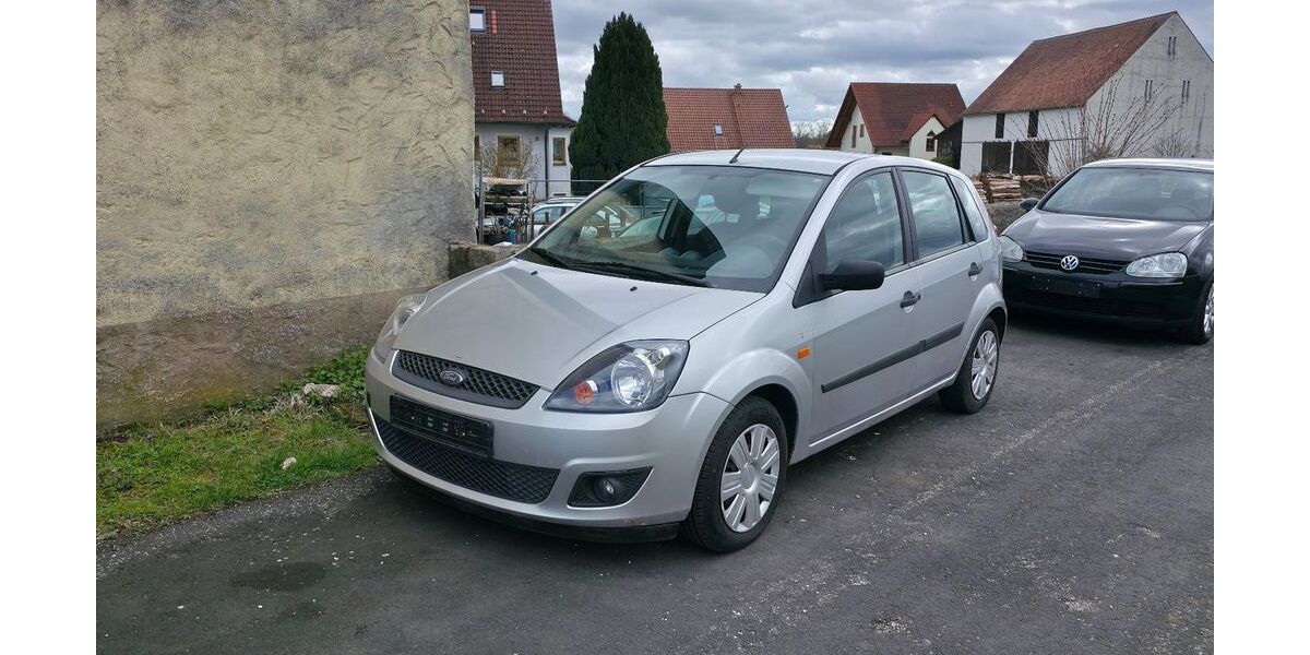Ford Fiesta 160.200 km 950 &euro; Herzogenaurach 91074