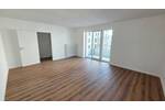 Frisches Wohngefühl! Modernisierte 3-Zimmer-Wohnung! Balkon, neues Bad, neuer Boden, Aufzug