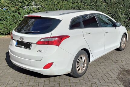 Hyundai i30 132.100 km 6.900 &euro; Bremen 28759