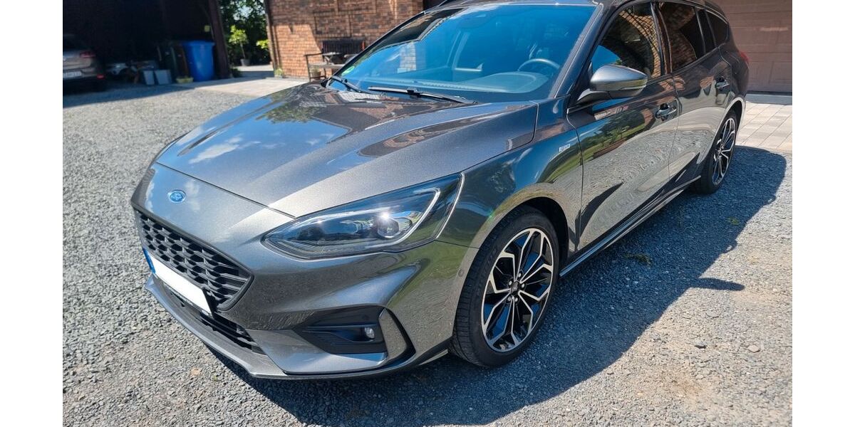 Ford Focus 59.000 km 21.950 &euro; Buchholz 53567