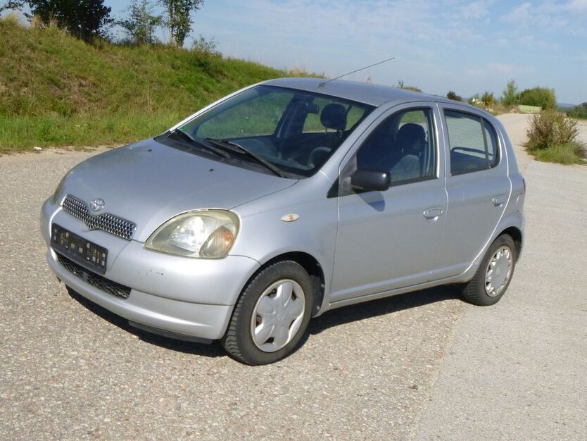 Toyota Yaris 126.764 km 1.490 € Plattling 94447