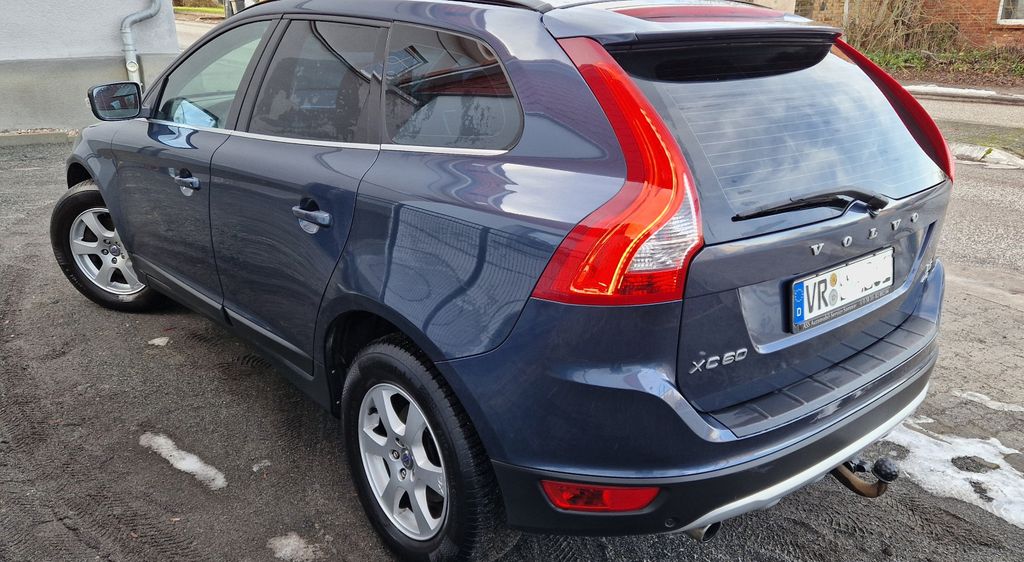 Volvo XC60 268.000 km 8.500 &euro; Velgast 18469