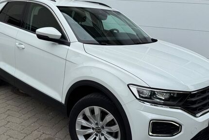 VW T-Roc 33.891 km 18.980 &euro; Hallstadt (bei Bamberg) 96103