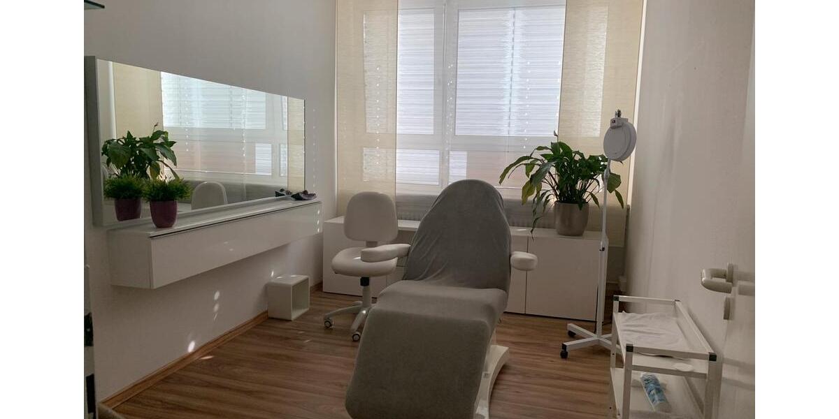 Gewerbeobjekt Reutlingen - 350&euro; | Angebot:26025307