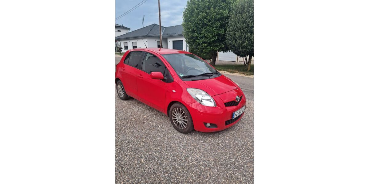 Toyota Yaris 150.457 km 3.200 &euro; Dürrlauingen 89350