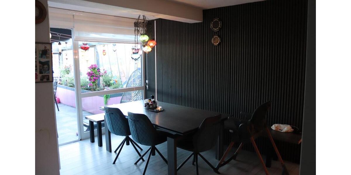 Reihenhaus Remscheid Lüttringhausen - 6 Zimmer, 220 m&sup2;, 449.000&euro; | Angebot:24638600