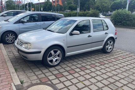 VW Golf 182.000 km 3.999 &euro; Brandenburg an der Havel 14772