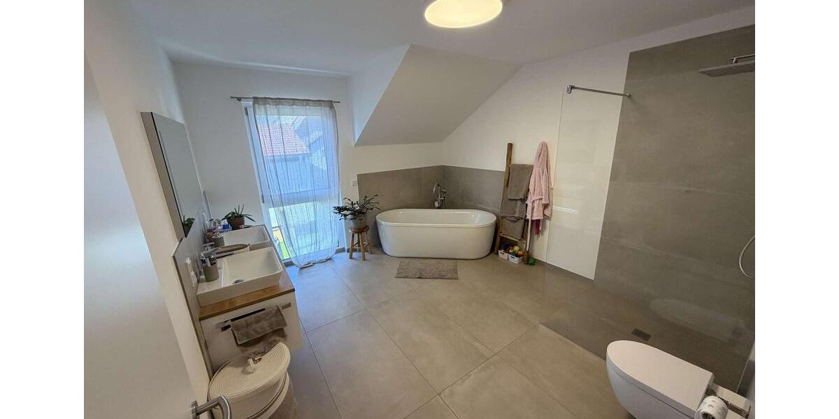 Einfamilienhaus Roßdorf - 4 Zimmer, 147 m&sup2;, 1.950&euro; | Angebot:26322953