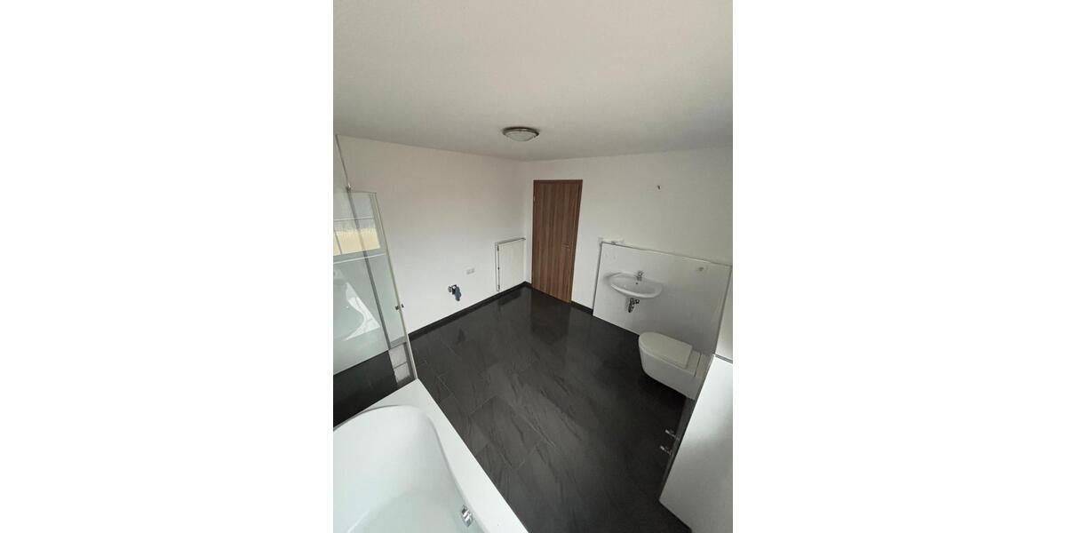 Mehrfamilienhaus, Wohnhaus Simbach - 8 Zimmer, 234 m&sup2;, 548.000&euro; | Angebot:26413241