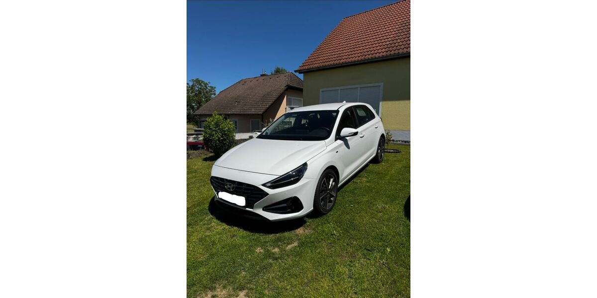 Hyundai i30 23.075 km 19.650 &euro; Bitburg 54634