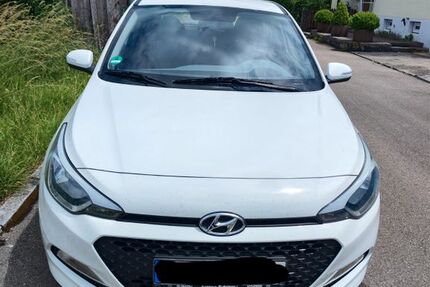 Hyundai i20 99.371 km 7.100 &euro; Asbach-Bäumenheim 86663