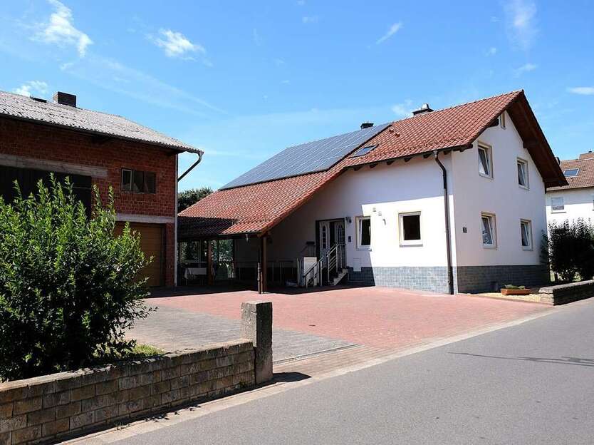 Haus zum Kaufen in Philippsthal (Werra) Gethsemane 350.000 € 200 m²