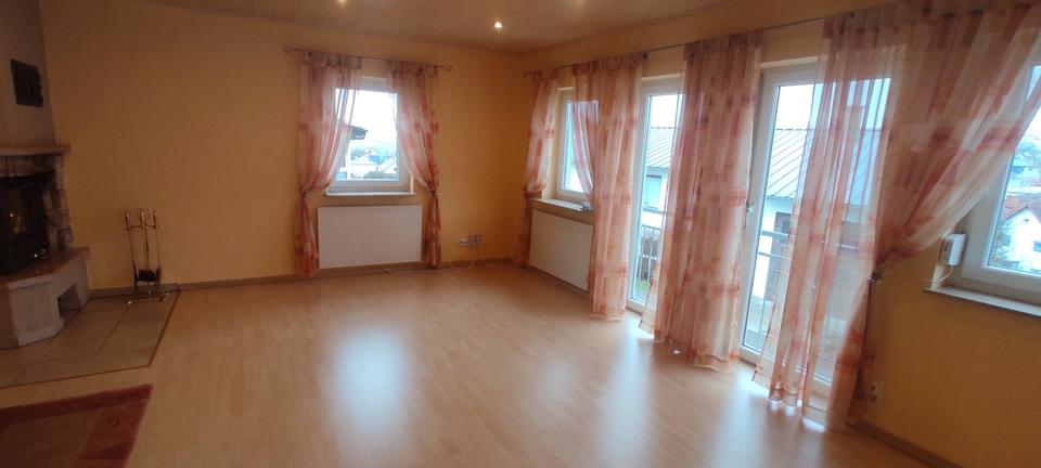 Einfamilienhaus Buchen (Odenwald) - 5 Zimmer, 137 m&sup2;, 1.190&euro; | Angebot:26592160