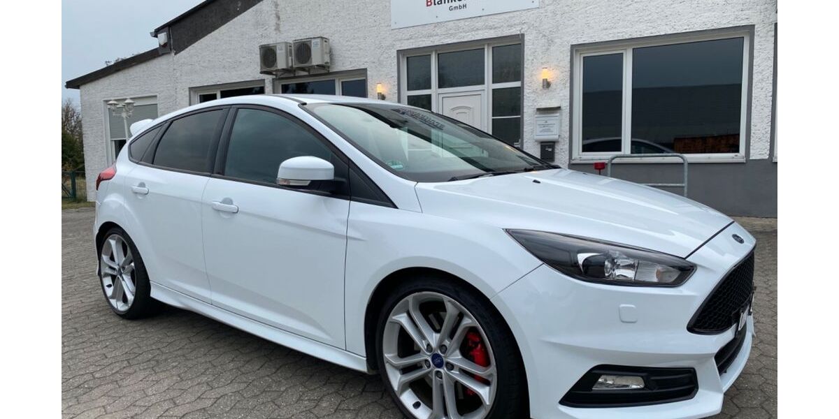 Ford Focus 179.900 km 10.900 &euro; Trebbin 14959