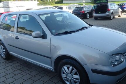 VW Golf 122.000 km 2.990 &euro; Horb-Mühringen 72160
