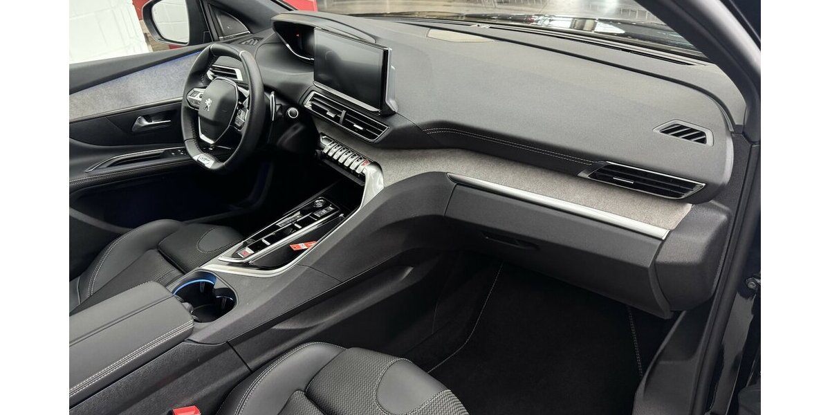 Peugeot 5008 GT 130 Black Edition EAT8 1.Hand Massage 20.400 km 25.920 &euro; Lich 35423