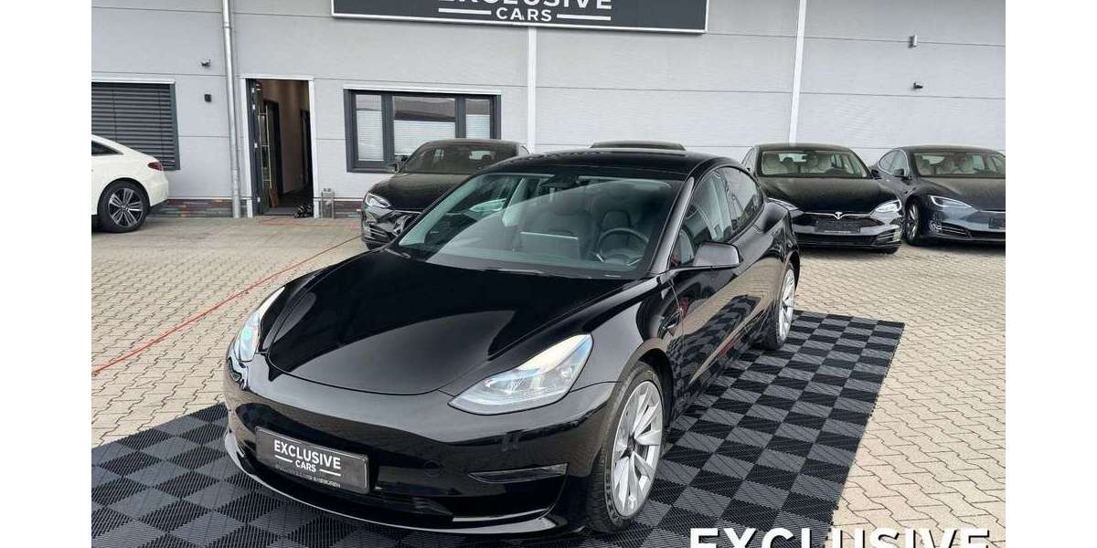 Tesla Model 3 67.224 km 32.750 &euro; Emsbüren 48488