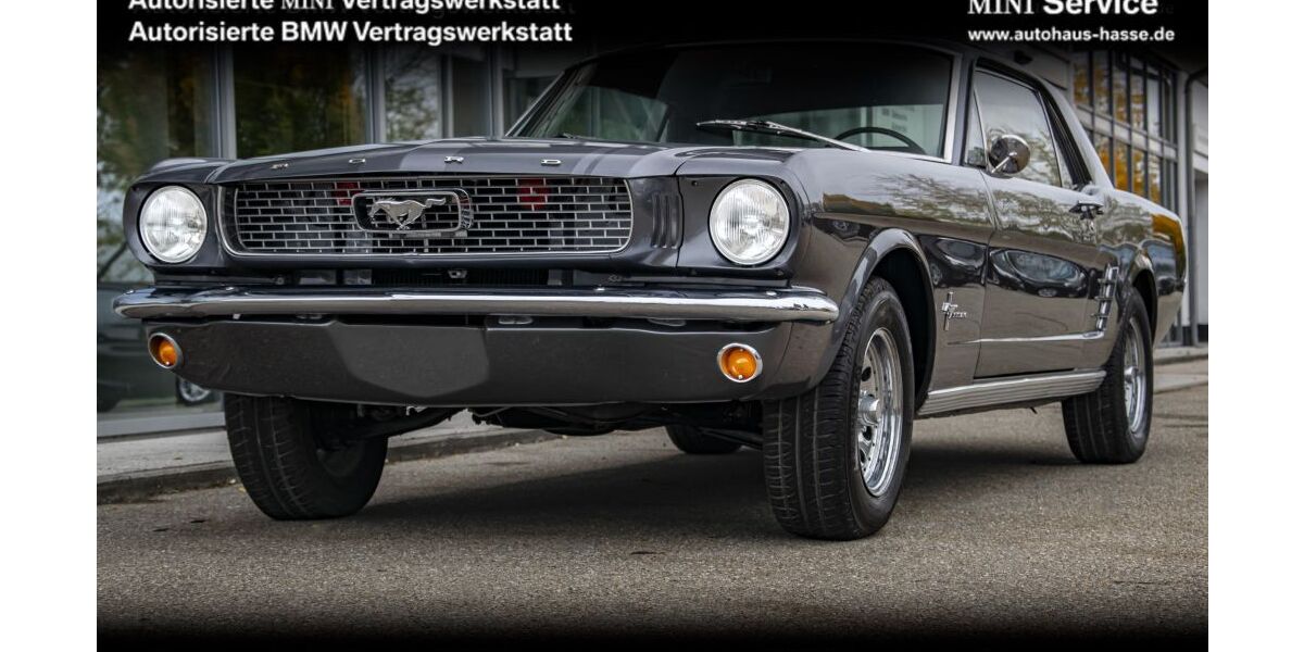 Ford Mustang 76.026 km 35.980 &euro; Mindelheim 87719