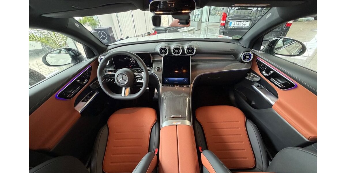 Mercedes-Benz GLC 200 4Matic AMG Line AMG+MBUX+BURM+NIGHT+LED 5.000 km 75.990 &euro; Westendorf 86707
