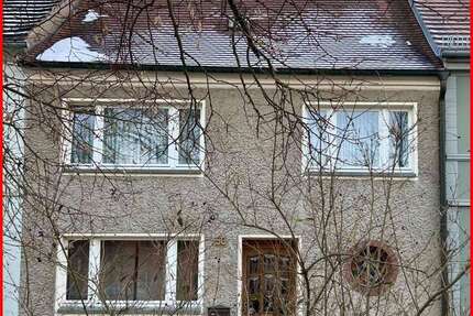 Haus Luckau - 6 Zimmer, 147 m&sup2;, 242.000&euro; | Angebot:25196850