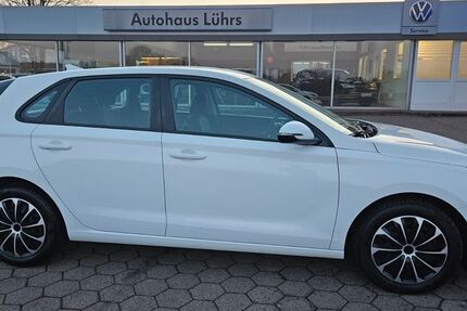 Hyundai i30 70.395 km 13.495 &euro; Salzhausen 21376
