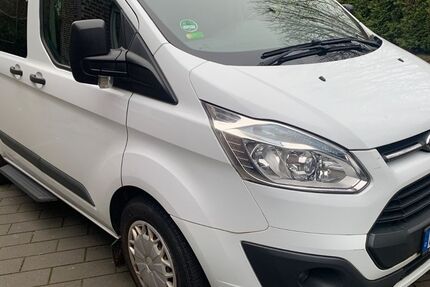 Ford Tourneo Custom 215.000 km 8.990 &euro; Hamburg 22399