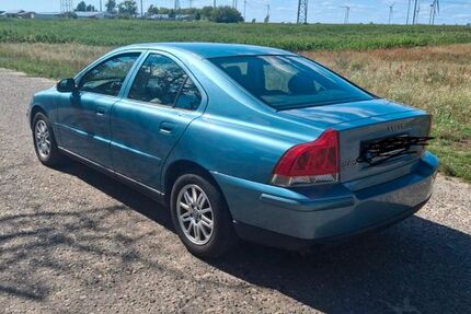 Volvo S60 229.500 km 2.500 &euro; Seelow 15306