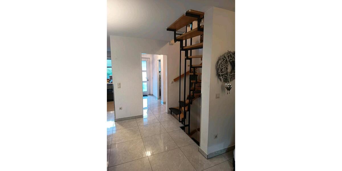 Reihenhaus Krefeld Hüls - 5 Zimmer, 110 m&sup2;, 449.000&euro; | Angebot:24842872