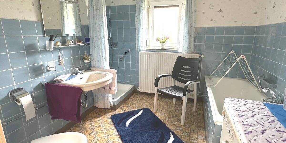 Mehrfamilienhaus, Wohnhaus Bremen / Schönebeck Schönebeck - 5 Zimmer, 137 m&sup2;, 275.000&euro; | Angebot:25777972