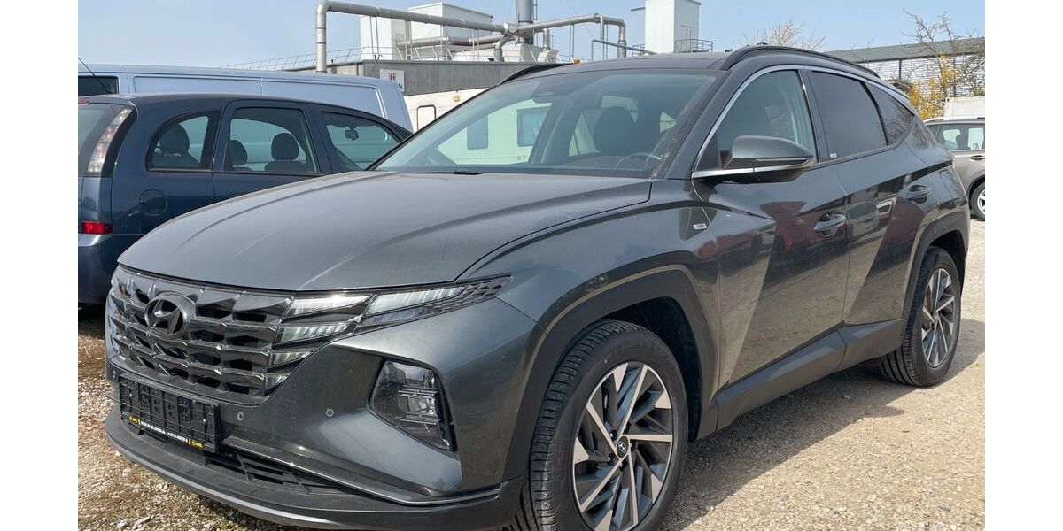 Hyundai TUCSON 74.000 km 18.000 &euro; Nürnberg 90427