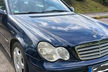 Mercedes-Benz C 180 278.500 km 1.299 &euro; Bergneustadt 51702