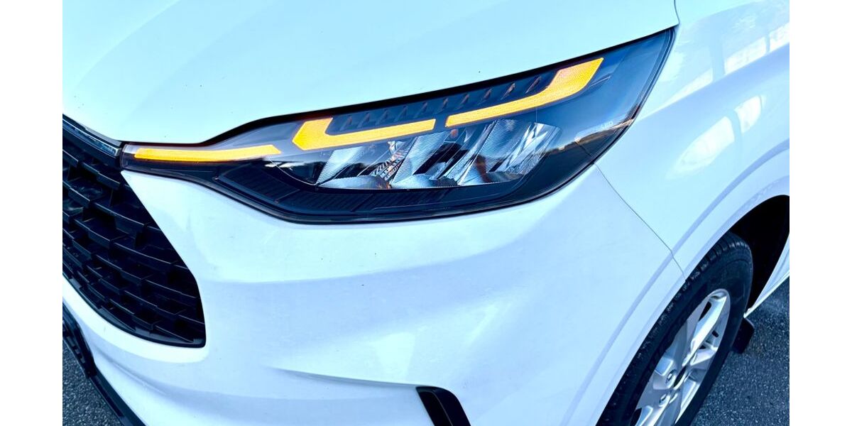 Ford Tourneo Custom 84.957 km 32.900 &euro; Passau 94036