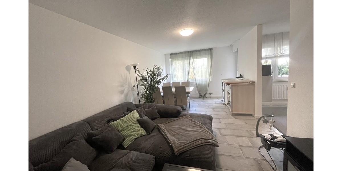Stadtnah: Schöne 2,5-Zimmer Wohnung mit Einbauküche und Balkon - Etagenwohnung Gaggenau | Angebot:26675708