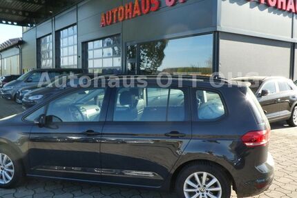 VW Touran 88.299 km 28.550 &euro; Eberhardzell-Mühlhausen 88436