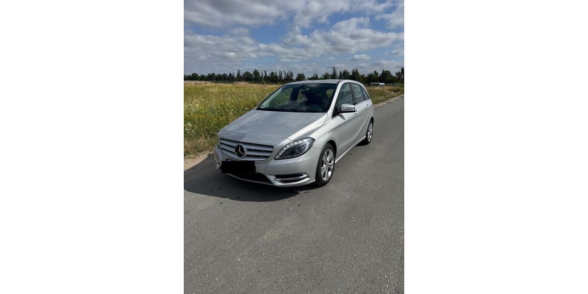Mercedes-Benz B 180 67.506 km 12.000 &euro; Uetze 31311