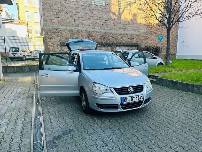 VW Polo 104.600 km 2.500 € Offenbach am main 63067