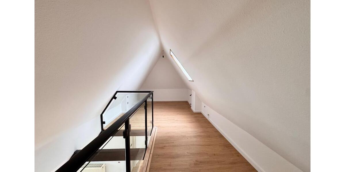 Dachgeschoßwohnung Osnabrück Eversburg - 2.5 Zimmer, 74 m&sup2;, 1.070&euro; | Angebot:26412727