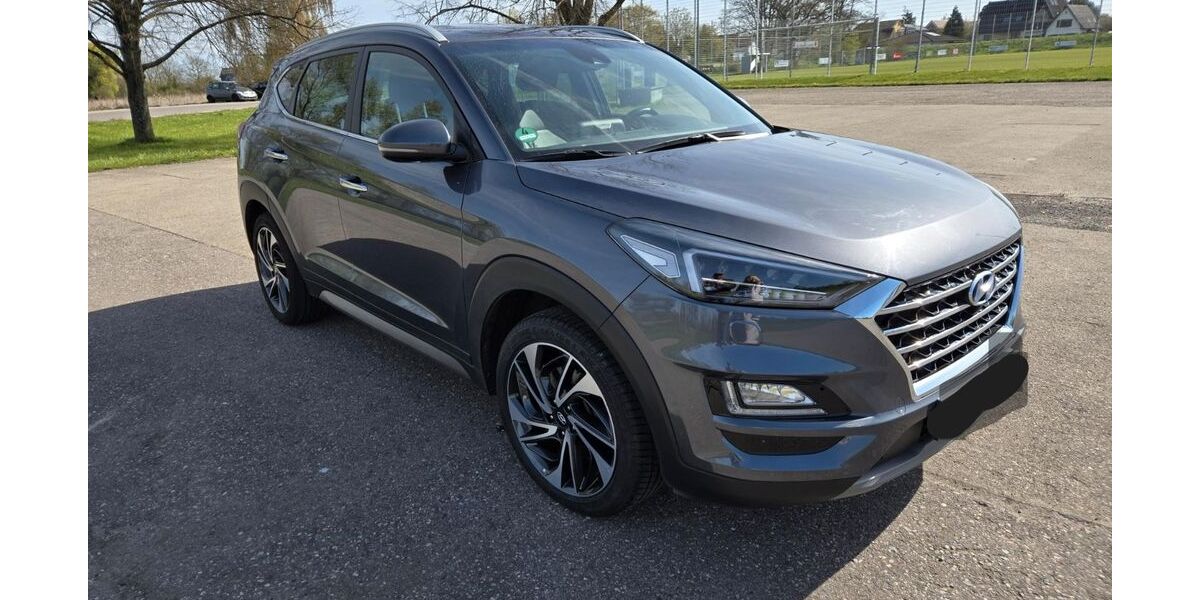 Hyundai TUCSON 113.000 km 17.200 &euro; Elchesheim-Illingen 76477