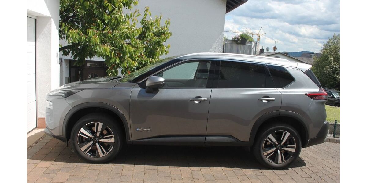 Nissan X-Trail 51.450 km 24.950 &euro; Asslar 35614