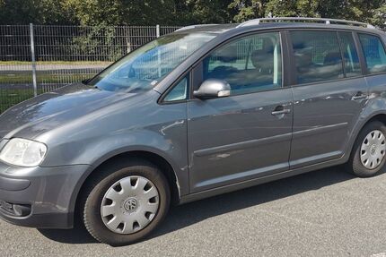 VW Touran 212.858 km 2.450 € Wittmund 26409