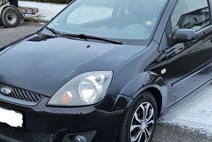 Ford Fiesta 152.419 km 2.500 &euro; Bretzfeld 74626