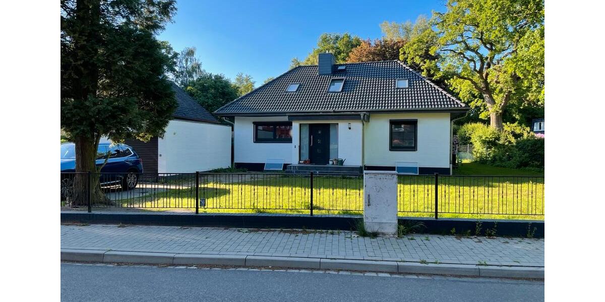Einfamilienhaus Glinde - 6 Zimmer, 210 m&sup2;, 840.000&euro; | Angebot:24685961